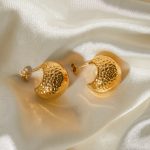 18k gold stainless steel hammer patterned chubby earrings