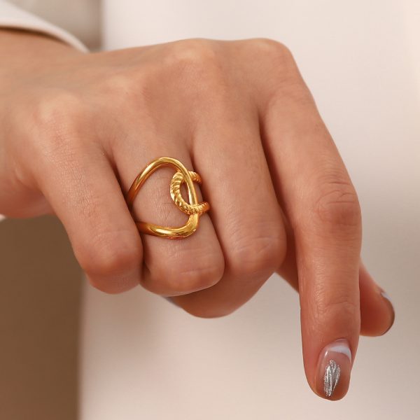 Cool wind gold-plated ring