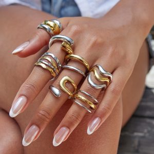 Color-blocking rings