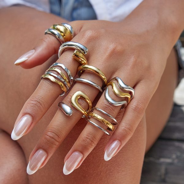 Color-blocking rings